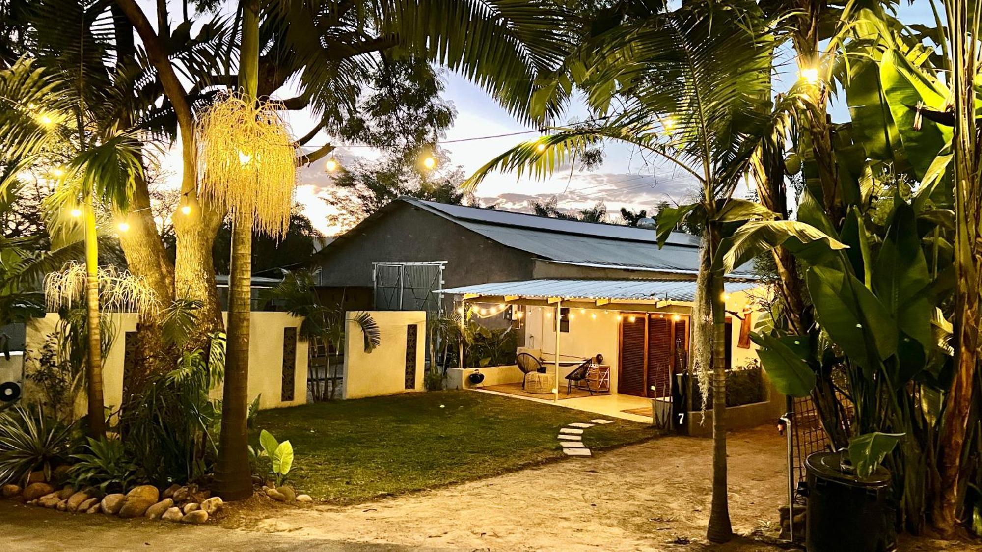 Loerieroep Estate - Mountainview Selfcatering Accommodation Nelspruit ネルスプロイト エクステリア 写真