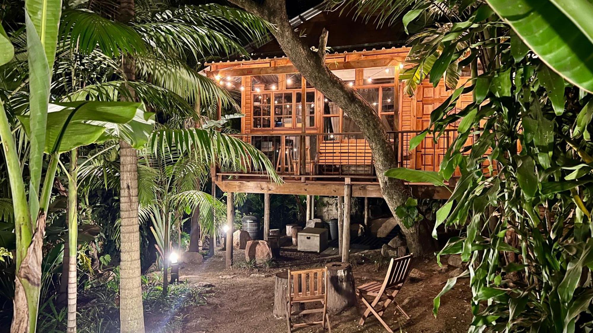 Loerieroep Estate - Mountainview Selfcatering Accommodation Nelspruit ネルスプロイト エクステリア 写真