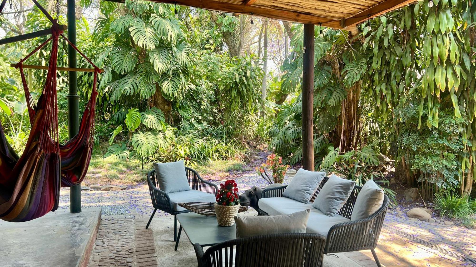 Loerieroep Estate - Mountainview Selfcatering Accommodation Nelspruit ネルスプロイト エクステリア 写真