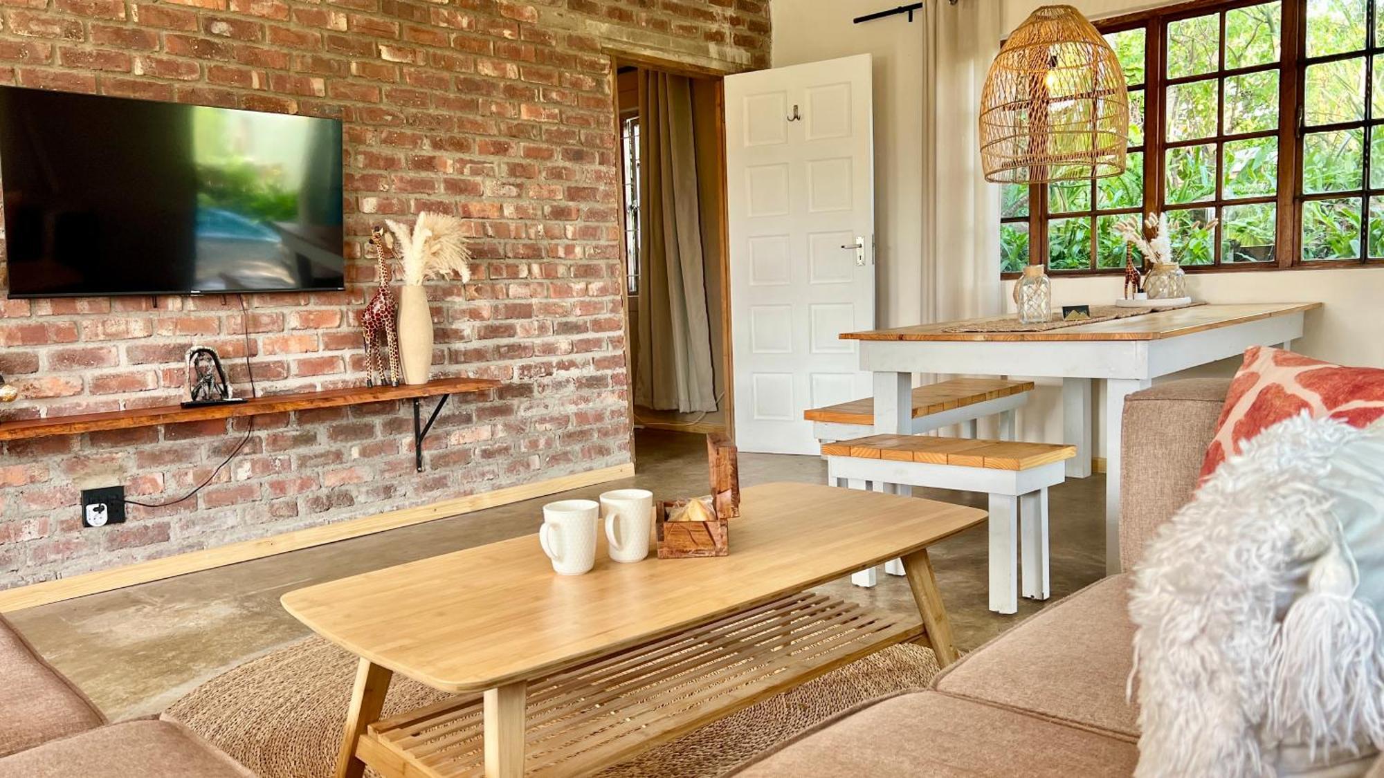 Loerieroep Estate - Mountainview Selfcatering Accommodation Nelspruit ネルスプロイト エクステリア 写真