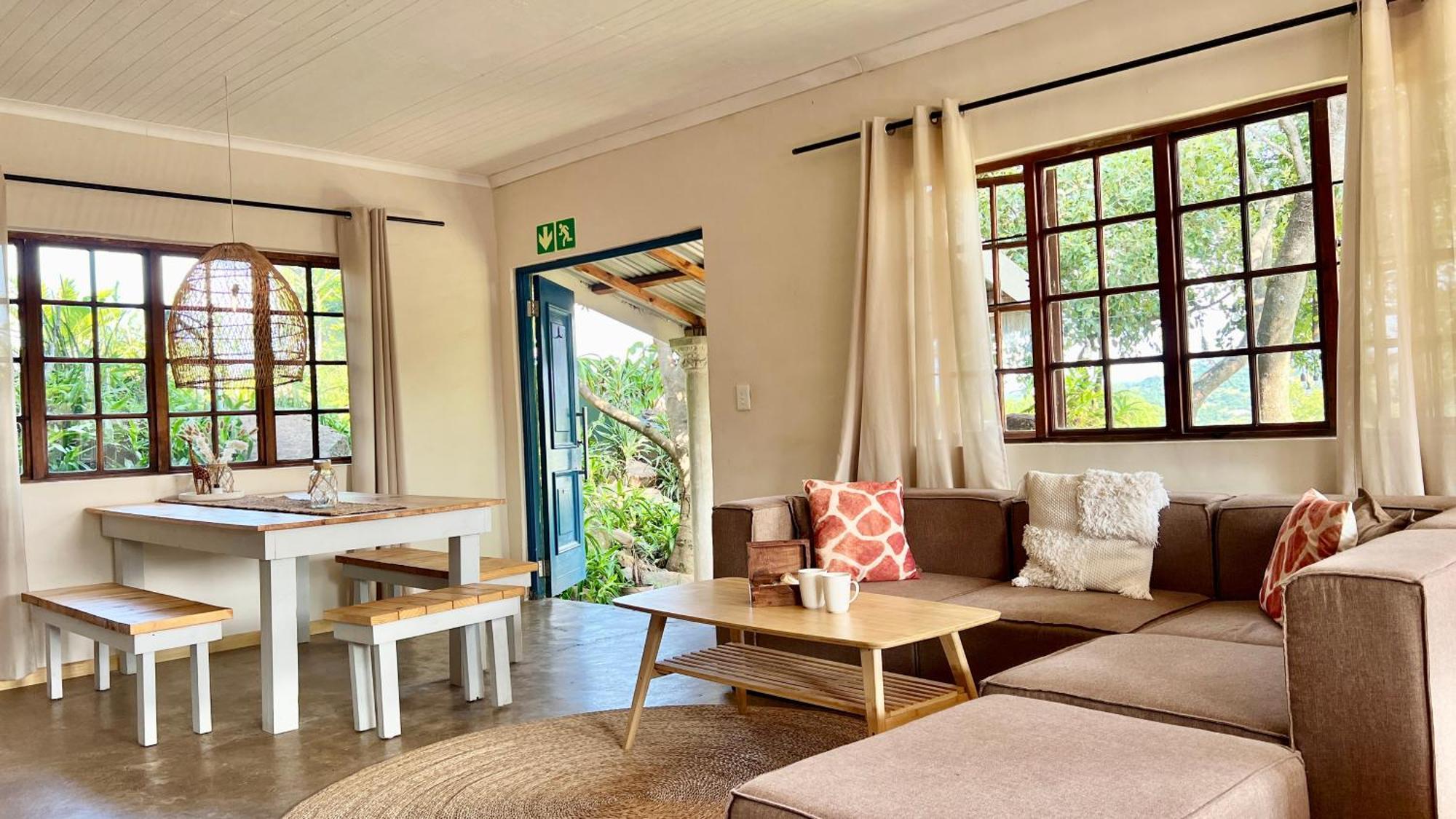 Loerieroep Estate - Mountainview Selfcatering Accommodation Nelspruit ネルスプロイト エクステリア 写真